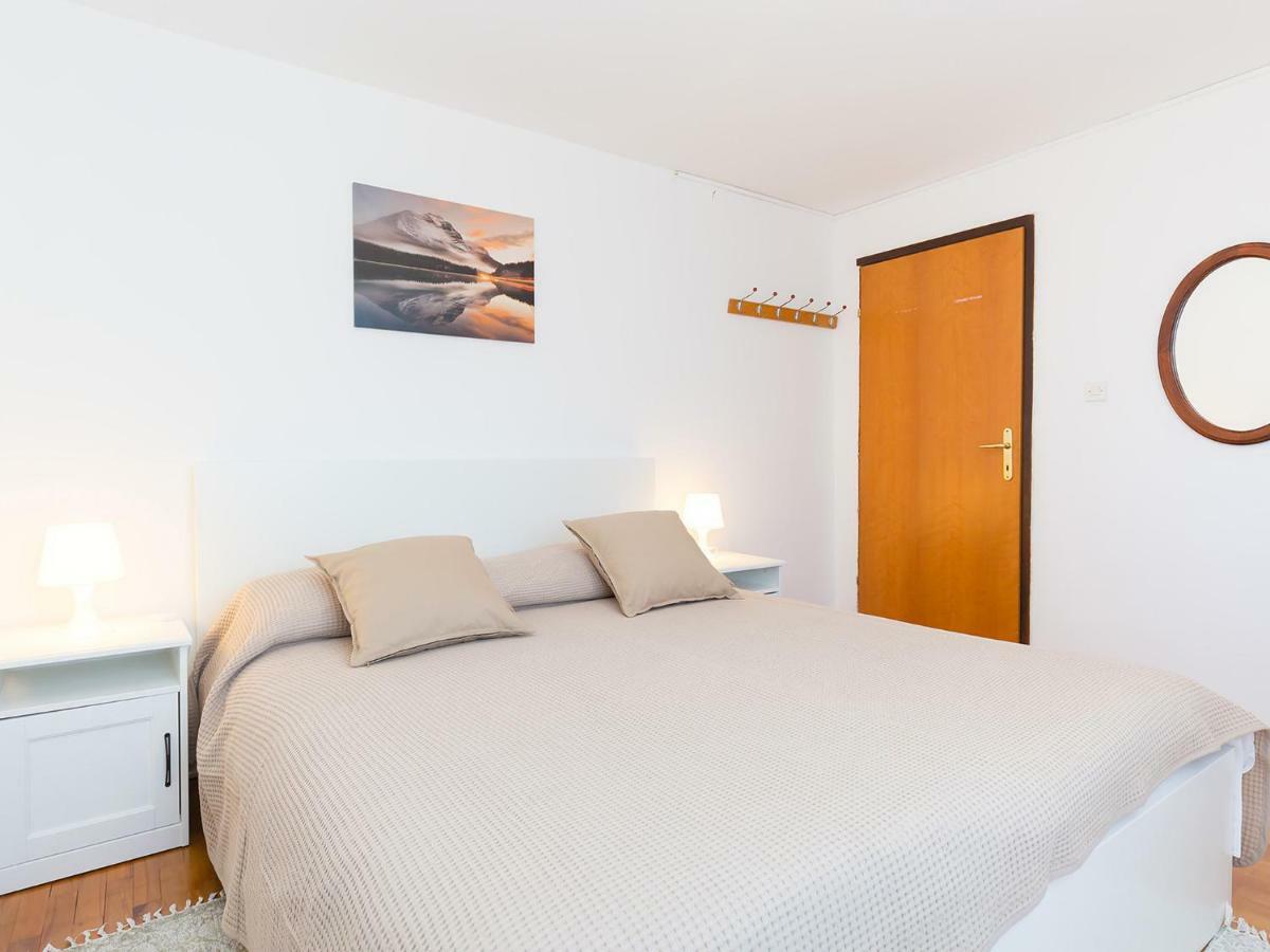Villa Mira Tar-Vabriga ภายนอก รูปภาพ